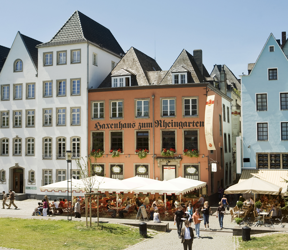 Haxenhaus Köln Altstadt Terrasse Sonne Rheingarten