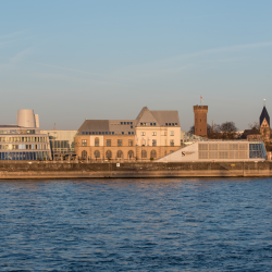 Schokoladenmuseum aussen rheinauhafen